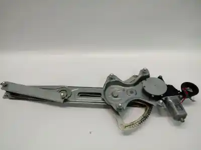 Recambio de automóvil de segunda mano de ELEVALUNAS DELANTERO DERECHO para TOYOTA YARIS (_P9_)  referencias OEM IAM 698100D131  