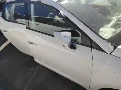 Piesă de schimb auto la mâna a doua MECANISM ACȚIONARE GEAM FAȚÃ DREAPTA pentru SEAT LEON ST (5F8)  Referințe OEM IAM 5Q0959802B  