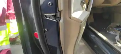 Second-hand car spare part LEFT FRONT DOOR LOCK for BMW 5 (E60)  OEM IAM references 51217127799  