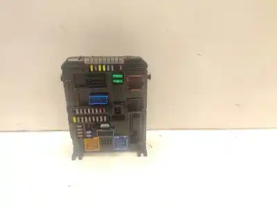 Second-hand car spare part fuse box unit for peugeot 308 (p5) 1.5 gt oem iam references 9832880680  