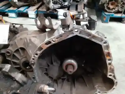 Gebrauchtes Autoersatzteil GETRIEBE zum MERCEDES-BENZ VITO (W638) CAJA CERRADA  OEM-IAM-Referenzen A638260  