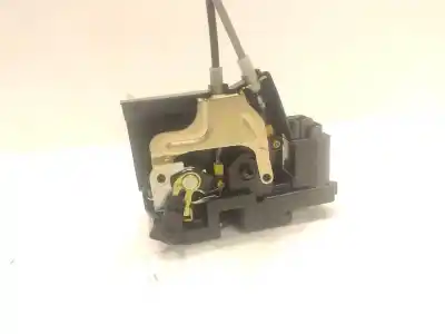 Second-hand car spare part rear right door lock for ssangyong kyron 2.0 xdi 4x4 oem iam references 7132008003  