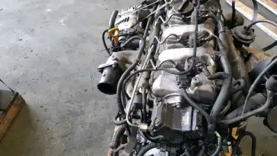 Pièce détachée automobile d'occasion moteur complet pour hyundai trajet  références oem iam   