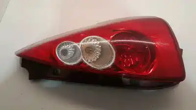 Pièce détachée automobile d'occasion FEU ARRIÈRE DROIT pour MAZDA 5 (CR19)  Références OEM IAM C23551150  