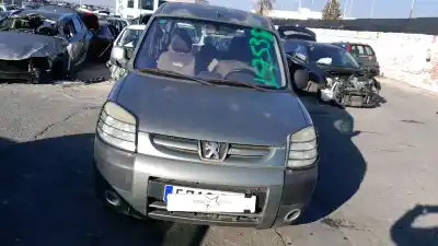 Piesă de schimb auto la mâna a doua PUNTE SPATE pentru PEUGEOT PARTNER  Referințe OEM IAM 9830149780  