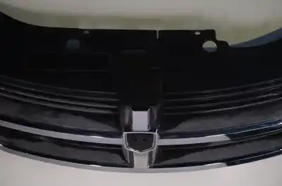 Second-hand car spare part front grille for dodge avenger 2.0 oem iam references 05116322  