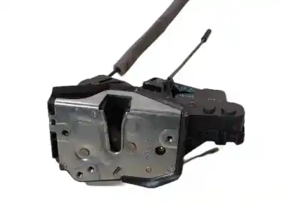 Second-hand car spare part front right door lock for bmw 320d oem iam references 51217011308