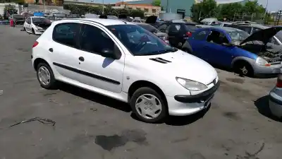 Pièce détachée automobile d'occasion boitier de direction pour peugeot 206 fastback (2a/c) 1.4 hdi eco 70 références oem iam 1663651480  