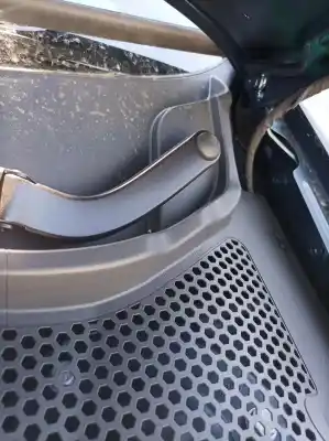 Peça sobressalente para automóvel em segunda mão ELEVADOR DE VIDROS DIANTEIRA ESQUERDA por SEAT LEON SPORTSTOURER (KL8, KLD)  Referências OEM IAM 5Q0959801C  