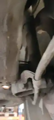 Pezzo di ricambio per auto di seconda mano ammortizzatore posteriore sinistro per ssangyong tivoli 1.6 xdi 160 riferimenti oem iam 4530135400  