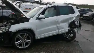 Peça sobressalente para automóvel em segunda mão braço de suspensão inferior dianteiro direito por volkswagen tiguan (5n_) 2.0 tdi 4motion referências oem iam 5n0407152  