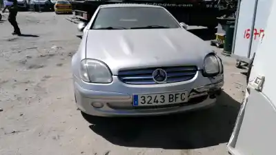 Pezzo di ricambio per auto di seconda mano pannello degli strumenti per mercedes-benz slk (r170) 200 kompressor (170.444) riferimenti oem iam a17068008521267  