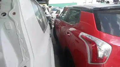 Автозапчасти б/у ЗАДНЯЯ ЛЕВАЯ ДВЕРЬ за SSANGYONG TIVOLI  ссылки OEM IAM 6301135000  