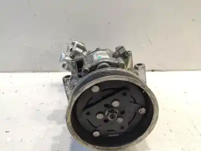 Peça sobressalente para automóvel em segunda mão compressor de ar condicionado a/a a/c por renault clio iv renault sport trophy referências oem iam 8200819568  