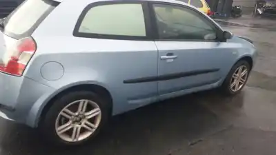 Автозапчасти б/у передний правый нижний рычаг подвески за fiat stilo (192_) 1.9 jtd (192_xf1a) ссылки oem iam 1634892280  