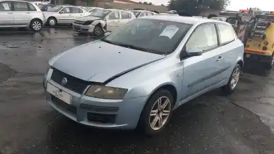 Автозапчасти б/у ПЕРЕДНИЙ ПРАВЫЙ НИЖНИЙ РЫЧАГ ПОДВЕСКИ за FIAT STILO (192_)  ссылки OEM IAM 1634892280  