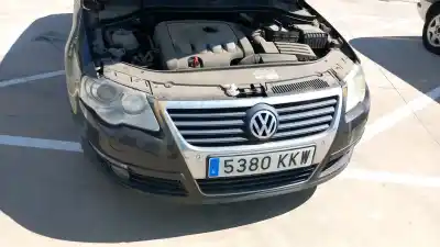 Pezzo di ricambio per auto di seconda mano console centrale per volkswagen passat b6 variant (3c5) 2.0 tdi 16v riferimenti oem iam 3c0864320d 1qb  