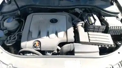 Pezzo di ricambio per auto di seconda mano console centrale per volkswagen passat b6 variant (3c5) 2.0 tdi 16v riferimenti oem iam 3c0864320d 1qb  