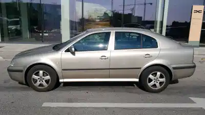 Автозапчасти б/у правая боковая фонарь за skoda octavia i (1u2) 1.9 tdi ссылки oem iam 1u0953156d  