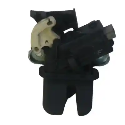 Second-hand car spare part trunk lock for audi a4 b7 (8ec) 2.0 tdi 16v oem iam references 4f5827505d Second-hand car spare part trunk lock for audi a4 b7 (8ec) 2.0 tdi 16v oem iam references 4f5827505d
