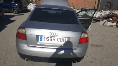 Автозапчасти б/у правая решетка бампера за audi a4 b6 (8e2) 1.8 t ссылки oem iam 8e0807682a 01c  