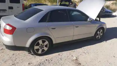 Автозапчасти б/у правая решетка бампера за audi a4 b6 (8e2) 1.8 t ссылки oem iam 8e0807682a 01c  