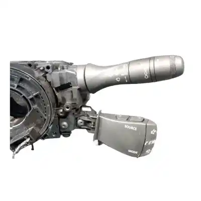 Second-hand car spare part multifunction switch for dacia duster (hm_) 1.5 dci 115 4x4 oem iam references 255672098r  