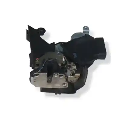 Second-hand car spare part Left Front Door Lock for TOYOTA RAV 4 II (_A2_) 2.0 4WD (ACA21, ACA20) OEM IAM references 6930442100  