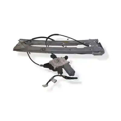 Pièce détachée automobile d'occasion Léve Glace Avant Droit pour MERCEDES-BENZ VITO AUTOBÚS (W639) 111 CDI (639.701, 639.703, 639.705) Références OEM IAM A6397200546  
