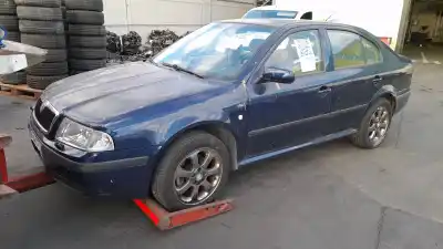 İkinci el araba yedek parçası ön Tampon Izgarasi için SKODA OCTAVIA I (1U2) 1.9 TDI OEM IAM referansları 1U0853677 B41  1U1857502ALGRU SEAT, 1U1857502ALGRU SKODA, 1U1857502MGRU SKODA, 1U0857538GRU SKODA, 1U1857522G SKODA