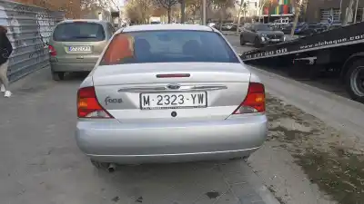 Автозапчасти б/у замок багажника/ворот за ford focus i sedán (dfw) 1.6 16v ссылки oem iam 4398070  
