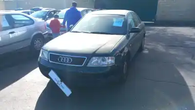 Автозапчастина б/у центральний задній ламп для AUDI A6 AVANT (4B5) 2.8 Посилання на OEM IAM 4B5945695 01C  