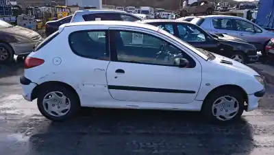 Автозапчастина б/у стартер для peugeot 206 fastback (2a/c) 1.4 i посилання на oem iam 4162p0  compatibilidades y componentes ->4162p0 citroën, 4162p0 peugeot, 4162p0 citroën/peugeot