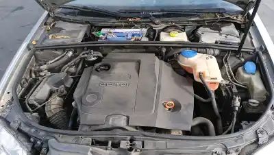 Автозапчасти б/у левый задний фонарь за audi a4 b7 (8ec) 2.0 tdi ссылки oem iam 8e9945095e  