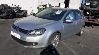 Peça sobressalente para automóvel em segunda mão PORTA DA MALA / TAMPA TRASEIRA por VOLKSWAGEN GOLF VI (5K1)  Referências OEM IAM 5K6827025J  COMPATIBILIDADES Y COMPONENTES ->5K6833056K VW