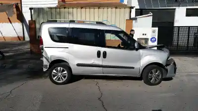 Автозапчасти б/у центральный задний ремень безопасности за opel combo furgoneta/monovolumen (x12) 1.3 cdti (b05) ссылки oem iam 95514061  