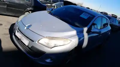 İkinci el araba yedek parçası ön tampon için renault megane 3 manual oem iam referansları 620220035r  65 401 002 0r renault