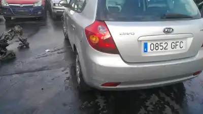 Peça sobressalente para automóvel em segunda mão fechadura do capô por kia pro cee'd (ed) 1.6 crdi 90 referências oem iam 811301h000  