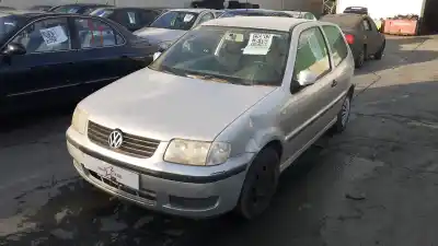 Peça sobressalente para automóvel em segunda mão TRANSMISSÃO DIANTEIRA ESQUERDA por VOLKSWAGEN POLO (6N2)  Referências OEM IAM 6N0407451BX  