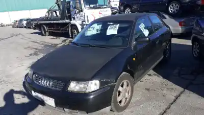 İkinci el araba yedek parçası  için AUDI A3  OEM IAM referansları 8L3831051B  