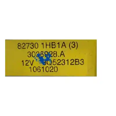 Peça sobressalente para automóvel em segunda mão elevador de vidros dianteiro direito por nissan note (e12) 1.5 dci referências oem iam 3036928  