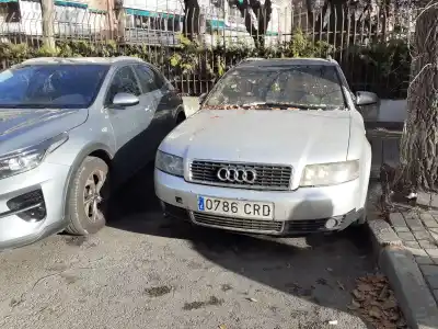 Автозапчасти б/у правая решетка бампера за audi a4 b6 (8e2) 2.5 tdi quattro ссылки oem iam 8e0807682 01c  compatibilidades y componentes ->8e0805594a audi,8e0805594a audi, 8e0890594a audi,8e0805594a audi, 8