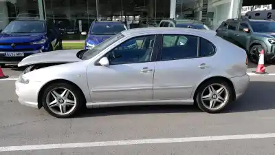 Peça sobressalente para automóvel em segunda mão porta da mala / tampa traseira por seat leon (1m1) 1.9 tdi referências oem iam 1m6827025j  