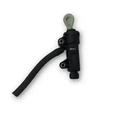Peça sobressalente para automóvel em segunda mão bomba de embreagem por bmw 1 descapotable (e88) 120 d referências oem iam 13670610