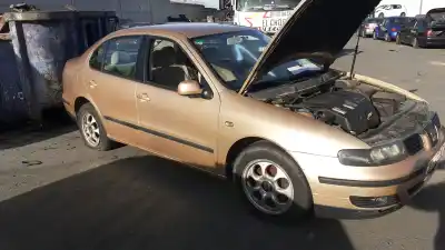 Peça sobressalente para automóvel em segunda mão sistema de áudio / rádio cd por seat toledo ii (1m2) 1.8 20v referências oem iam 1m0035152cx  