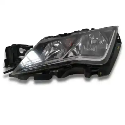 Pièce détachée automobile d'occasion FEU GAUCHE pour SEAT LEON ST (5F8)  Références OEM IAM 5F1941015B  