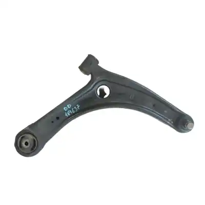 Pezzo di ricambio per auto di seconda mano Braccio Sospensione Inferiore Anteriore Destro per MITSUBISHI ASX (GA_W_) 1.8 DI-D 4WD (GA6W) Riferimenti OEM IAM 4013A444  