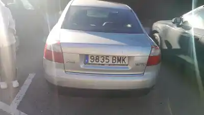 Автозапчасти б/у центральный задний фонарь за audi a4 b6 (8e2) 1.9 tdi ссылки oem iam 8e5945097c  compatibilidades y componentes ->8e5945097a audi, 8e5945097c audi