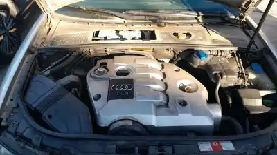 Автозапчастина б/у центральний задній ламп для audi a4 b6 (8e2) 1.9 tdi посилання на oem iam 8e0947101  