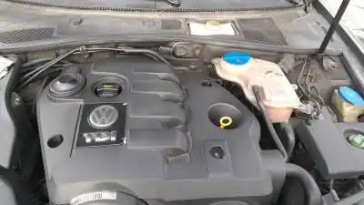 Piesă de schimb auto la mâna a doua fuzeta dreapta fata pentru volkswagen passat b5.5 (3b3) 1.9 tdi referințe oem iam 8d0407254c  
